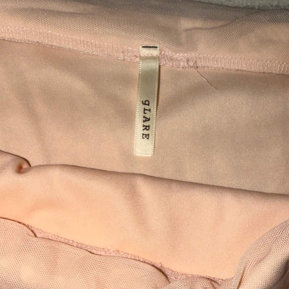 Elegant Ruched Pencil Skirt in Soft Pink - Picture 4 of 5